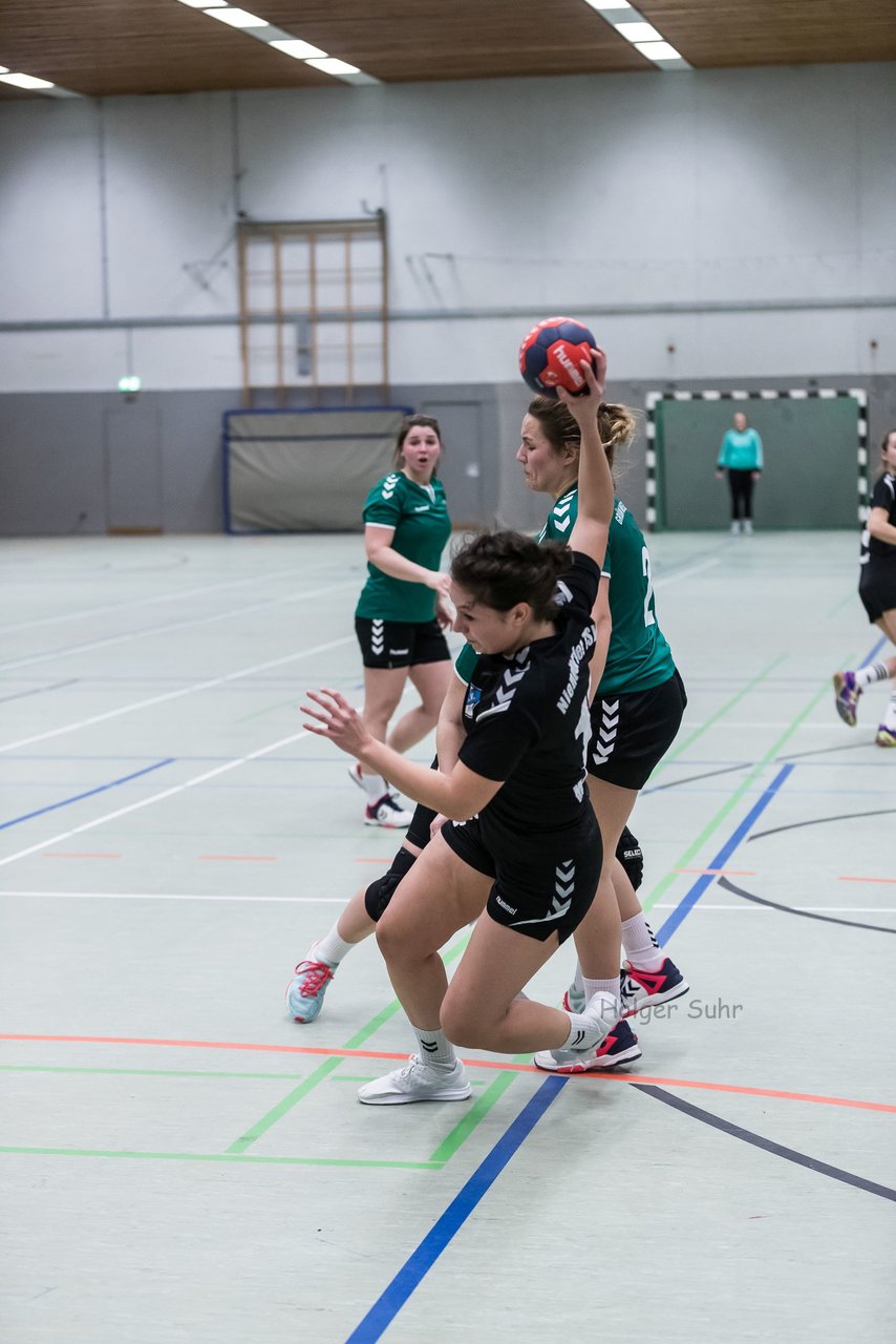 Bild 245 - Frauen ETV 3 - NieWa 3 : Ergebnis: 25:20